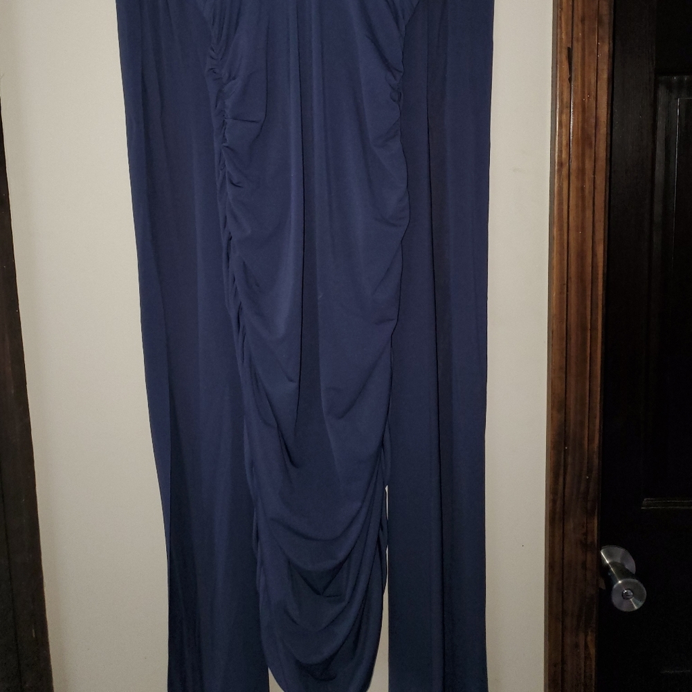 VS Dress - Picture 2 of 2
